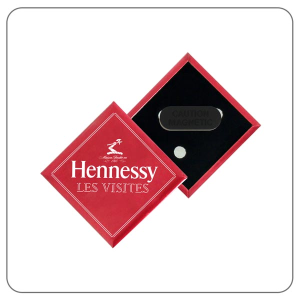 Badges Losange Personnalisés 52mm x 52mm avec Attache Aimantée Rectangle