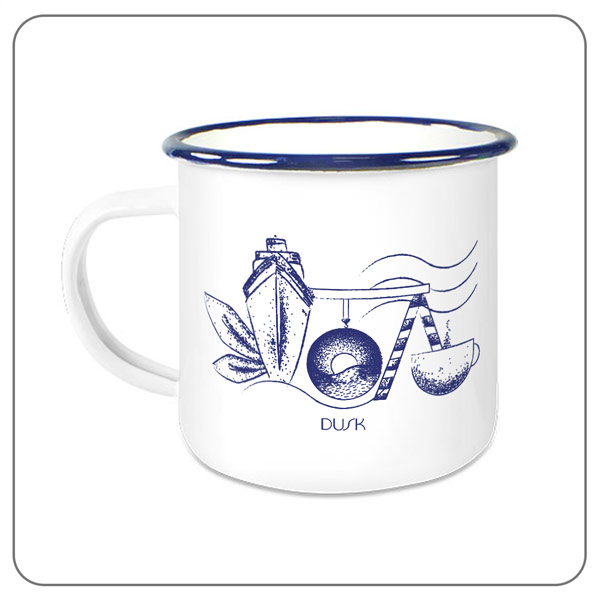 Tasse émaillée blanche - rebord bleu